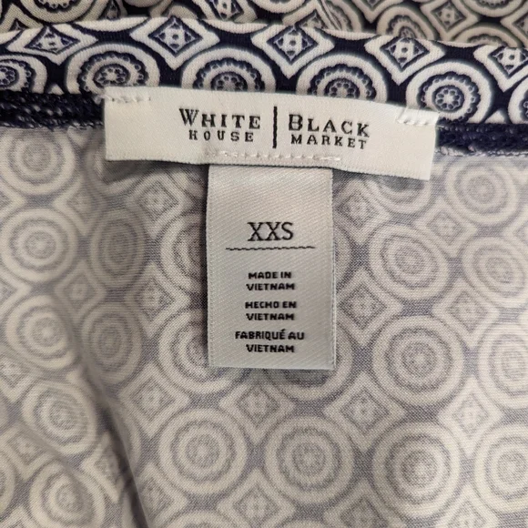 White House Black Market Top - Picture 4 of 4